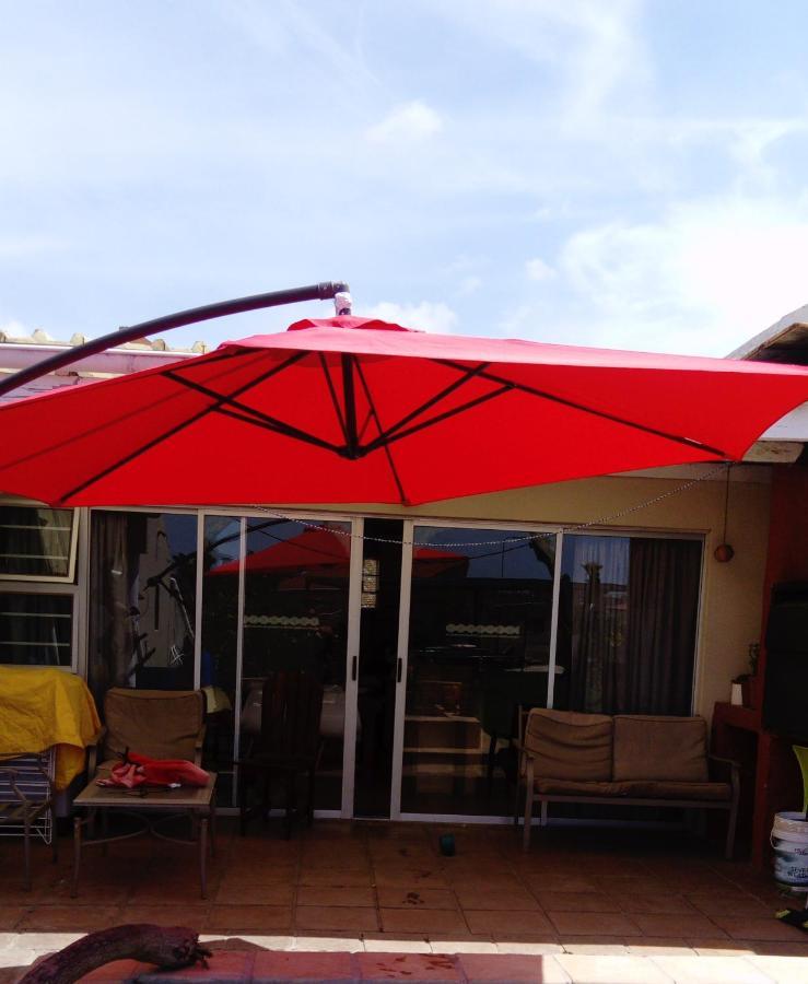 Red Pillars Hotel Port Elizabeth Szoba fotó